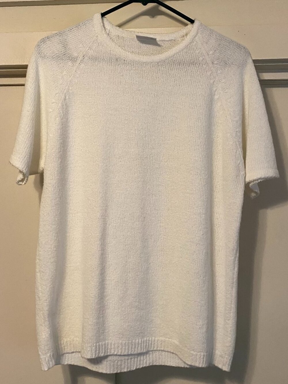 Bobbie Brooks Woman, short sleeve white light sweater, size L/XL